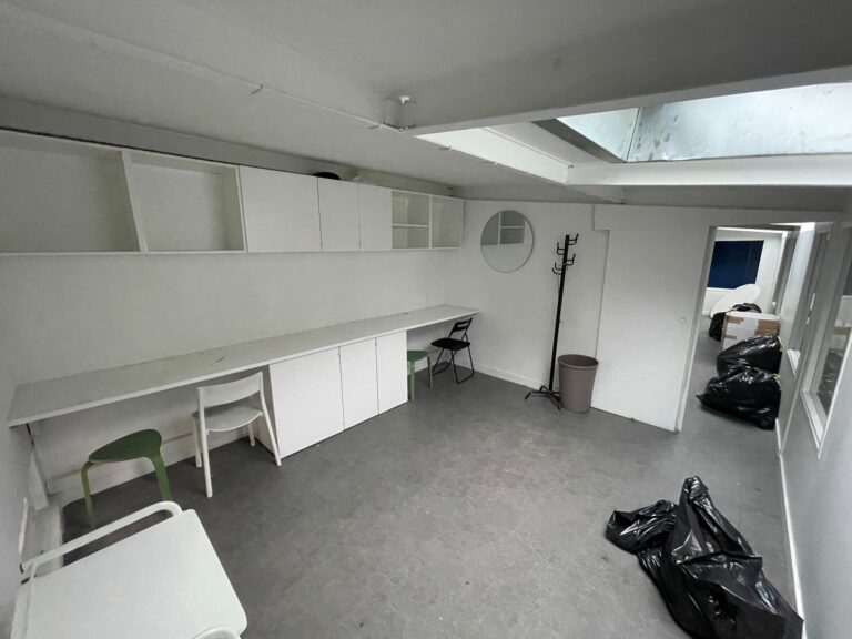 Bâtiments indépendants 431 m² — Montrouge