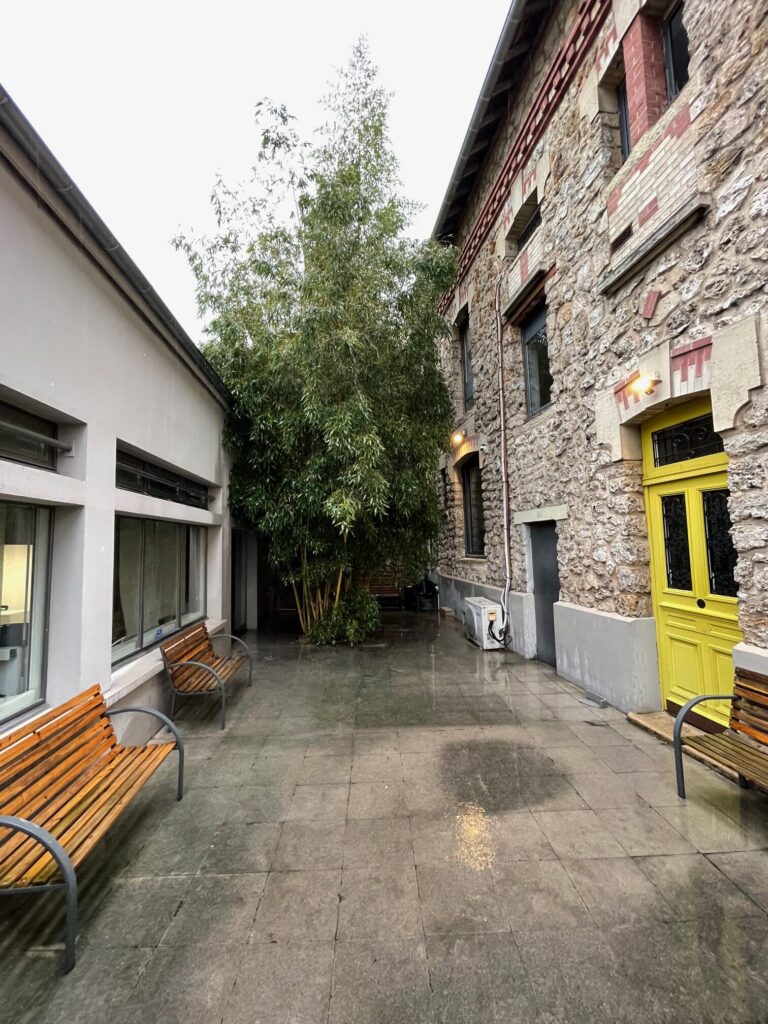 Bâtiments indépendants 431 m² — Montrouge