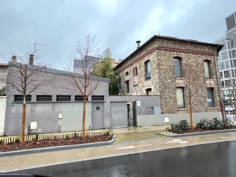 Bâtiments indépendants 431 m² — Montrouge