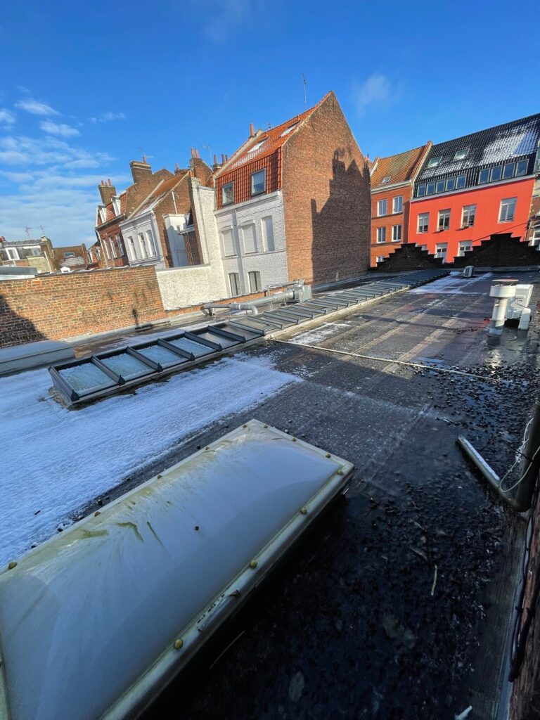 Local indépendant 904 m² ERP 5 — Lille