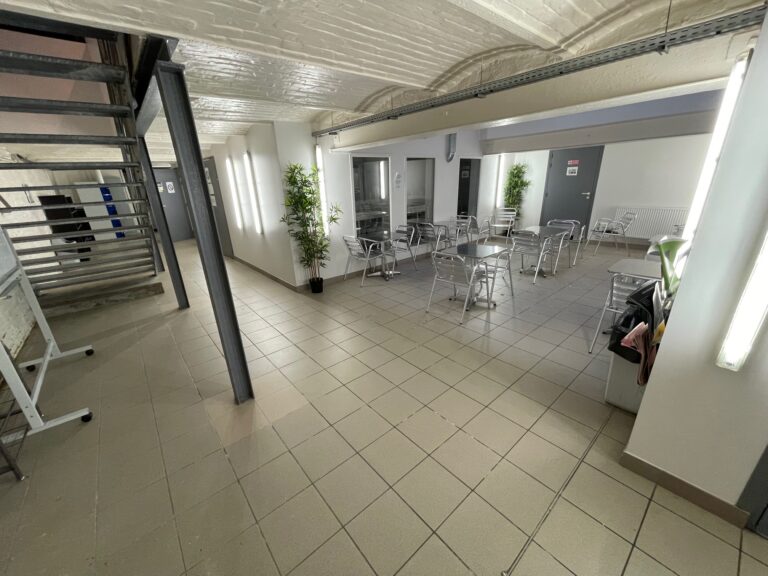Local indépendant 904 m² ERP 5 — Lille