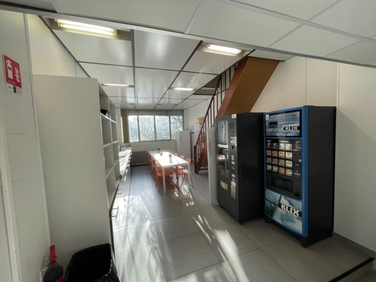 Local indépendant 904 m² ERP 5 — Lille